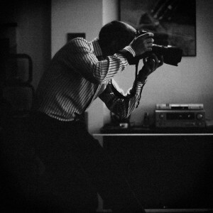 Creative Commons photographer in black and white by Highkone Lasconi_Flickr